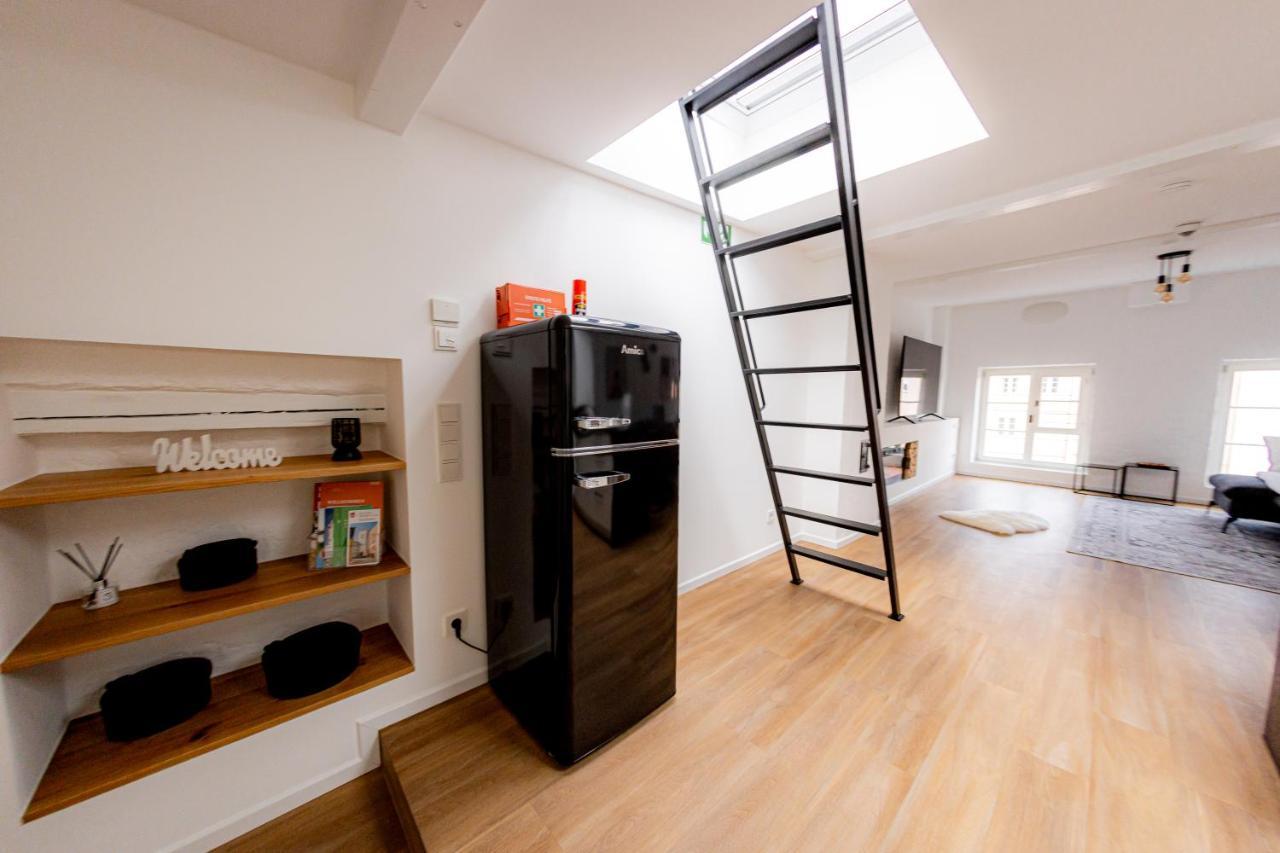 Highlight Am Stadtplatz Muehldorf - C4S Come4Stay - 2 Zimmer Wohnung I Bis Zu 5 Gaeste Exterior photo