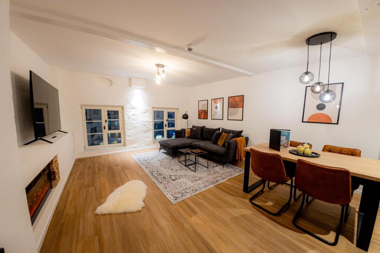 Highlight Am Stadtplatz Muehldorf - C4S Come4Stay - 2 Zimmer Wohnung I Bis Zu 5 Gaeste Exterior photo