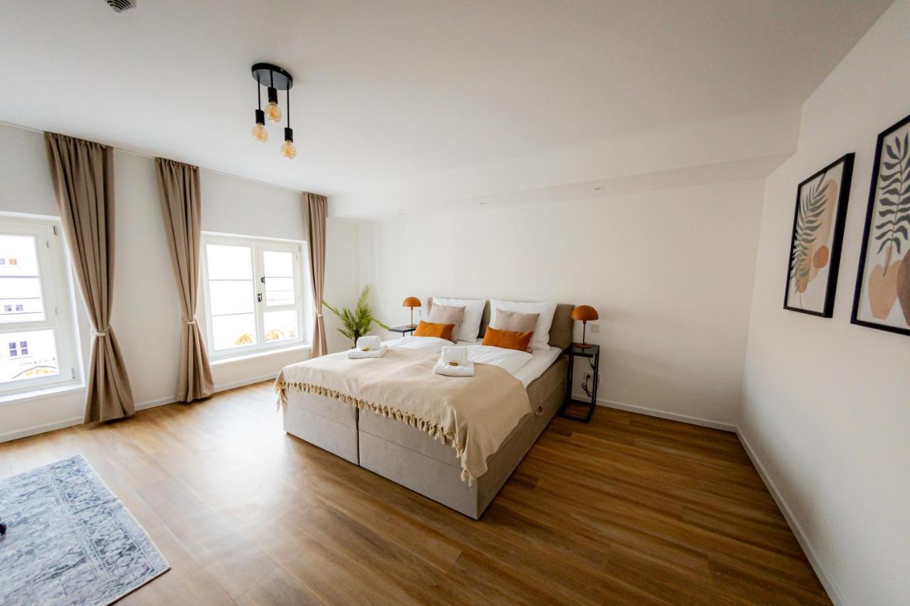 Highlight Am Stadtplatz Muehldorf - C4S Come4Stay - 2 Zimmer Wohnung I Bis Zu 5 Gaeste Exterior photo
