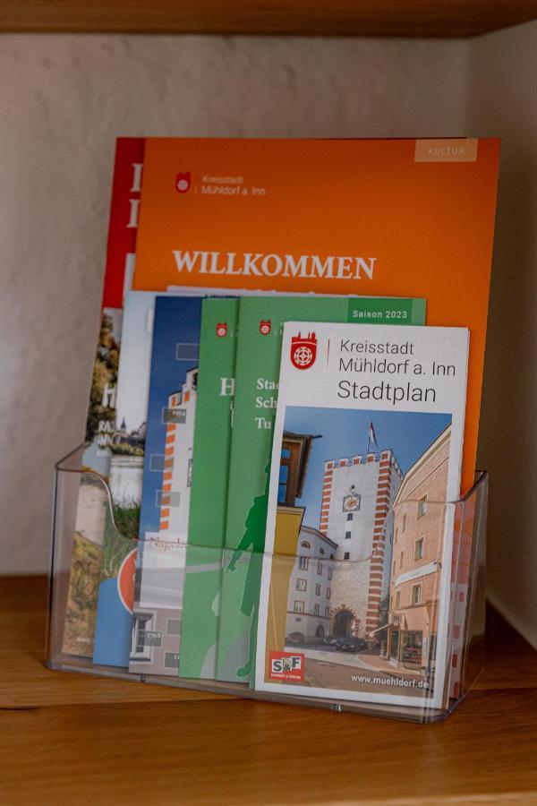 Highlight Am Stadtplatz Muehldorf - C4S Come4Stay - 2 Zimmer Wohnung I Bis Zu 5 Gaeste Exterior photo